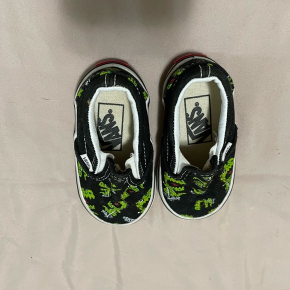 *SOLD*Vans Green Monster Baby Shoe - Picture 3 of 4